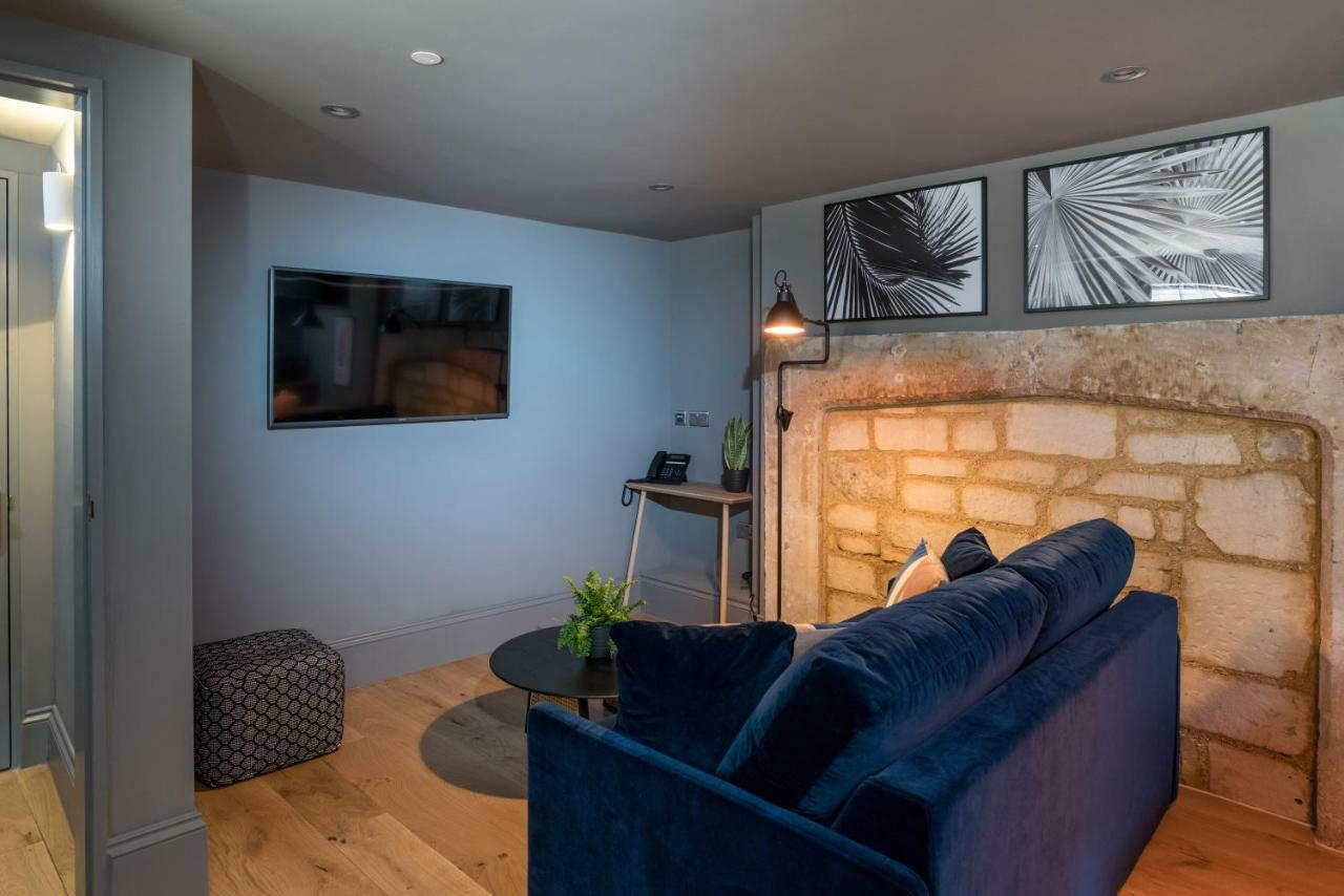 Hiding Space - Trim Street Apart-hotel